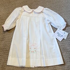 Elegant White Dress with Floral Embroidery